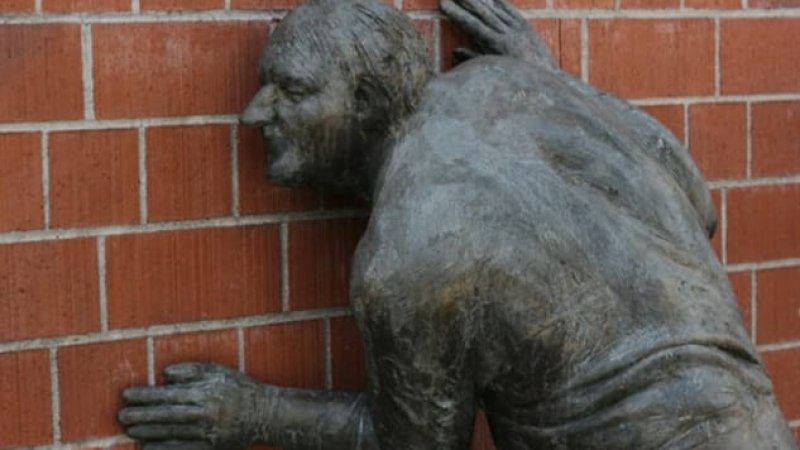 دېوالونه هم غوږونه لري  ( نړېوال شريک متل)