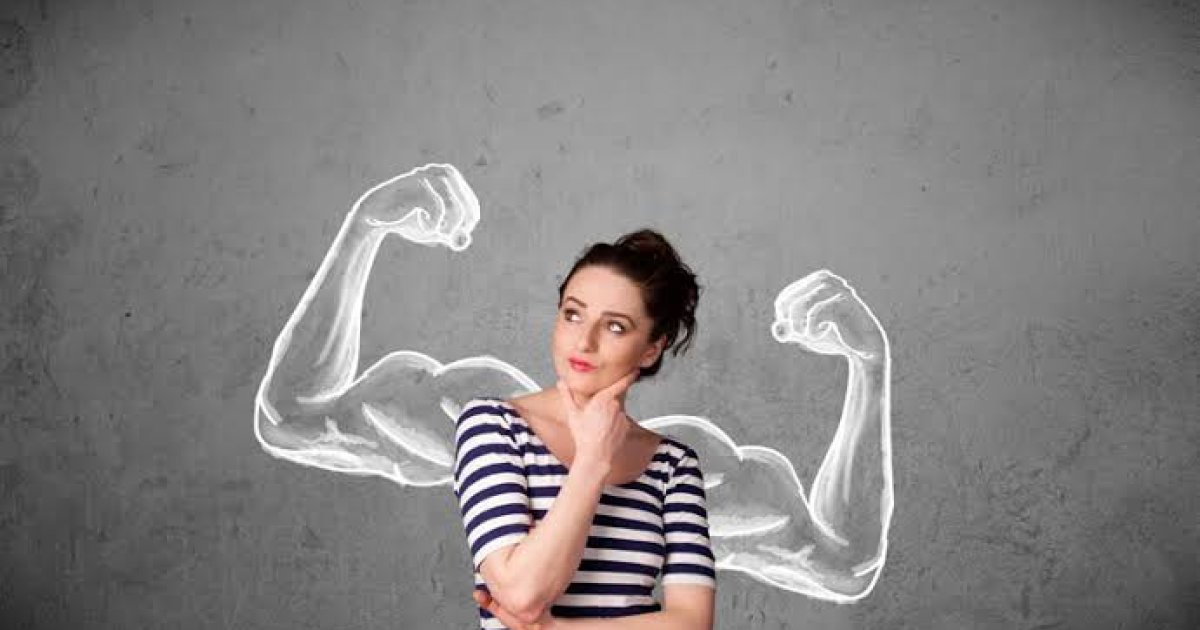 پر ځان مثبت باور درلودل او  غرور/ځانغوښتنې تر منځ توپير