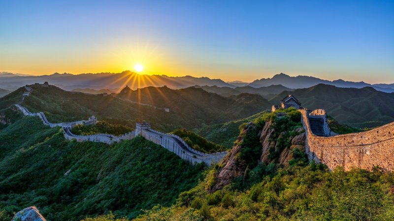 د چين دېوال حيرانوونکې کيسه!