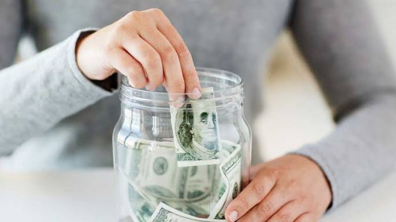 څنګه خپلې پیسې سپما کړو؟