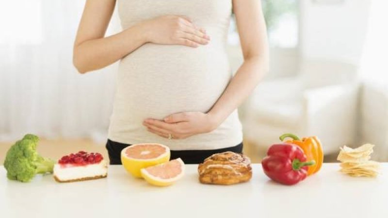 ایا د اومېندوارۍ پر مهال د ترخو خوړو خوړل د ماشوم لپاره زیان لري؟